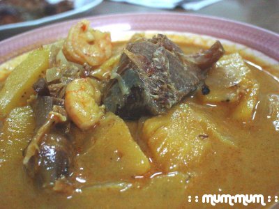 Pineapple Curry with Salted Fish and Prawn